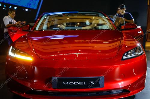 MAJLIS PENGENALAN TESLA MODEL 3