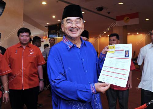 KL77_21092013_UMNO