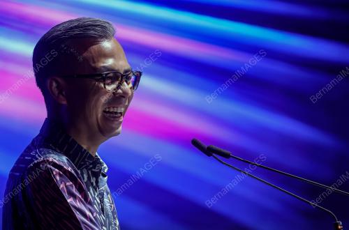 FAHMI FADZIL