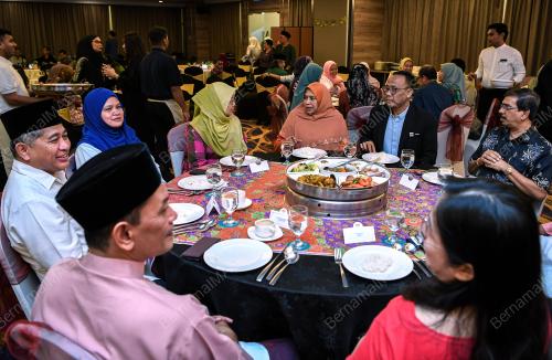 DATUK SERI DR ZALIHA MUSTAFA