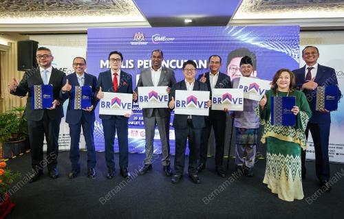 DATUK EWON BENEDICK