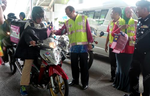 KL77_28082015_KEMPEN_ADVOKASI