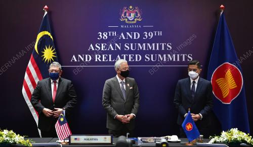 DATUK SERI ISMAIL SABRI YAAKOB