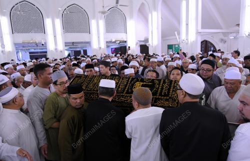 KL77_31102017_JENAZAH