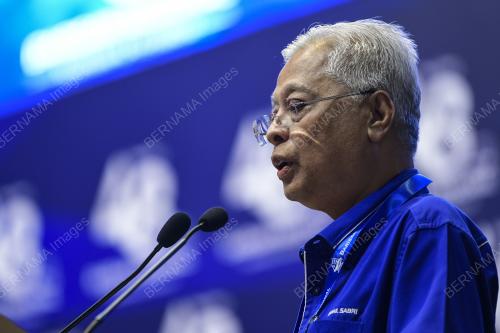 DATUK SERI ISMAIL SABRI YAAKOB