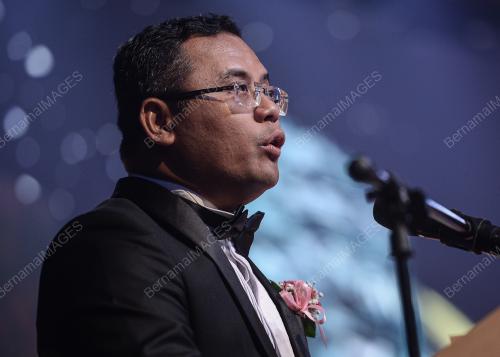 DATUK SERI AMIRUDIN SHARI
