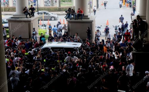 KL78_04072018_NAJIB