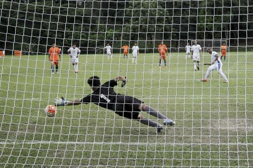 KL78_07122016_DEAF_FOOTBALL