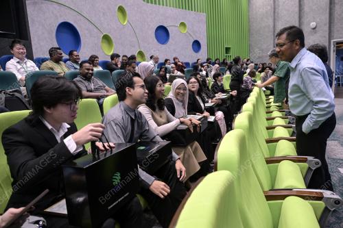 DATUK JOHAN IDRIS