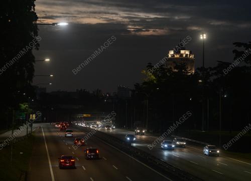 ALIRAN TRAFIK LEBUHRAYA