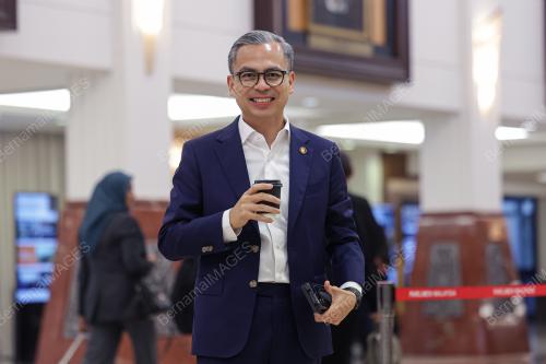 FAHMI FADZIL