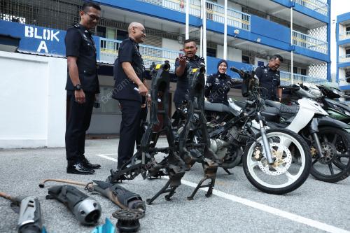 ACP MOHAMAD LAZIM ISMAIL