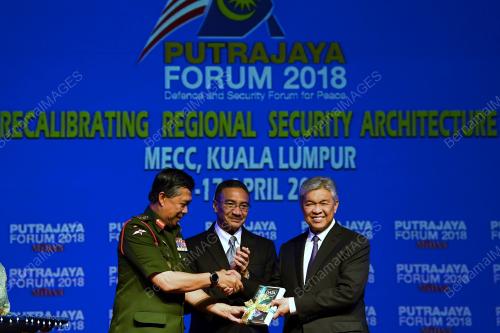KL78_17042018_TPM_BN201804165422