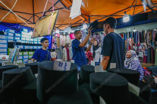 SHOOPING RAYA