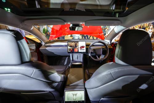 MAJLIS PENGENALAN TESLA MODEL 3