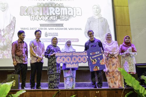DATUK SERI DR WAN AZIZAH WAN ISMAIL