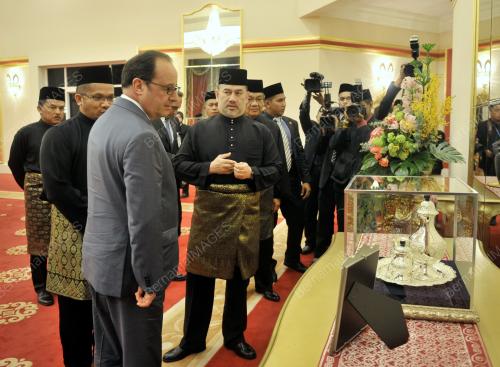 KL78_28032017_AGONG