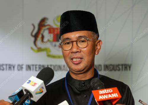 TENGKU DATUK SERI ZAFRUL TENGKU ABDUL AZIZ