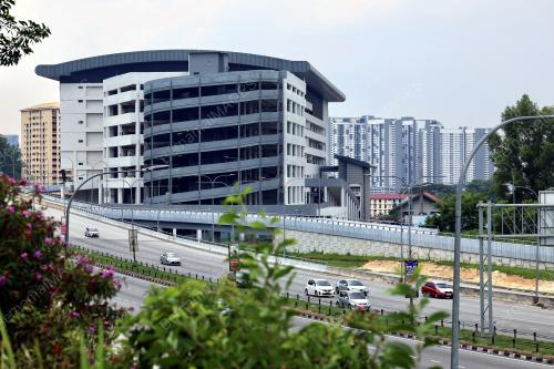 TERMINAL BERSEPADU GOMBAK (TBG)