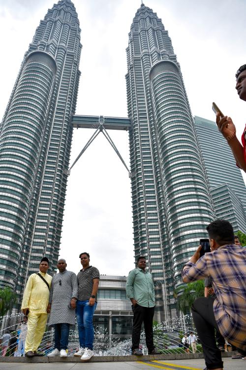 WARGA ASING AIDILFITRI 2024