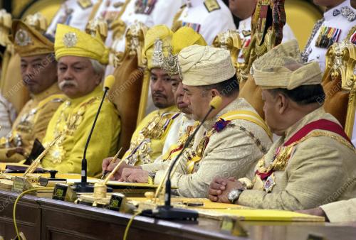 KL79_13122016_AGONG
