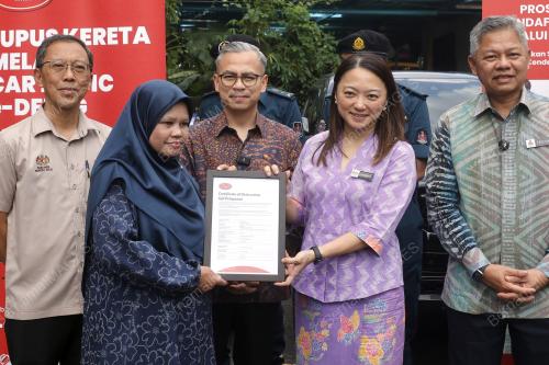 HANNAH YEOH