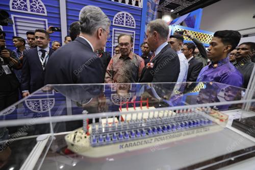 DATUK SERI ANWAR IBRAHIM