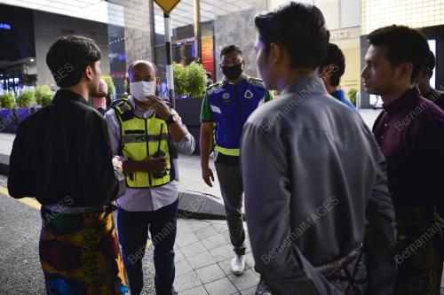 POLIS KUATKUASA PERINTAH KAWALAN PERGERAKAN