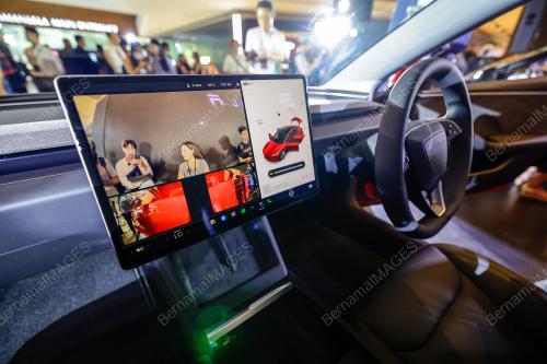 MAJLIS PENGENALAN TESLA MODEL 3