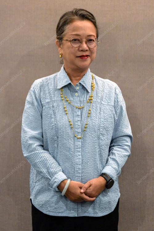 ARMIDA SALSIAH ALISJAHBANA