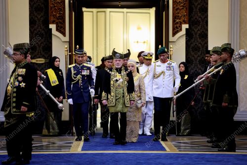 ISTIADAT PERTABALAN YANG DI-PERTUAN AGONG KE-17