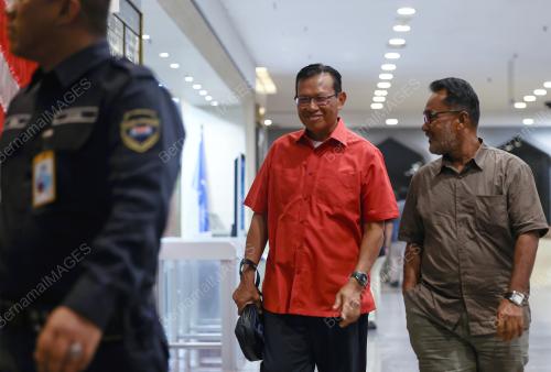 DATUK SERI AHMAD SHABERY CHEEK
