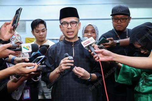DATUK FAHMI FADZIL