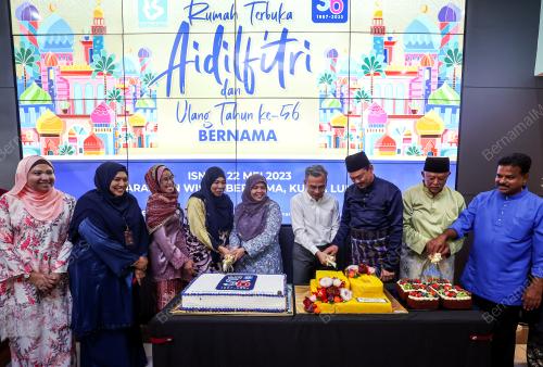 FAHMI FADZIL