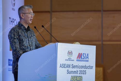 TENGKU DATUK SERI ZAFRUL ABDUL AZIZ