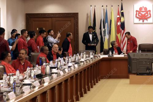 DATUK SERI MOHAMAD HASAN