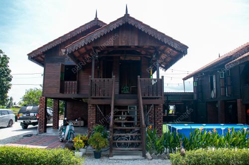 HOMESTAY LAMAN BENDANG