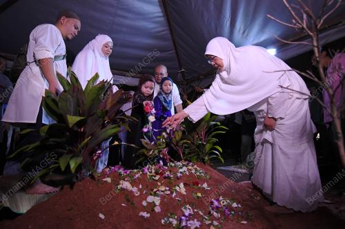 KL79_31102017_JENAZAH