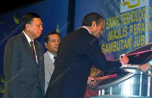 KL8-02_07_2001_PM-SAINS_28012016