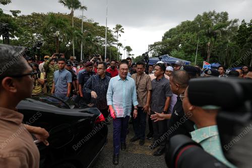 DATUK SERI ANWAR IBRAHIM