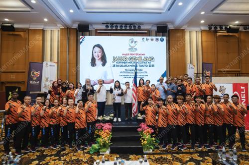 HANNAH YEOH