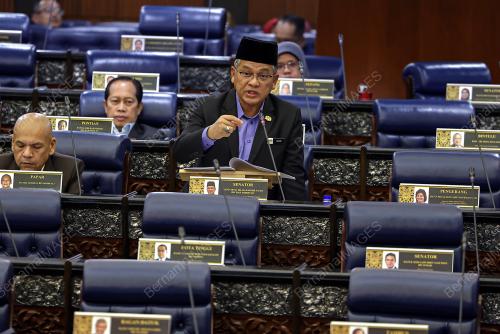 DATUK DR MOHD NAIM MOKHTAR