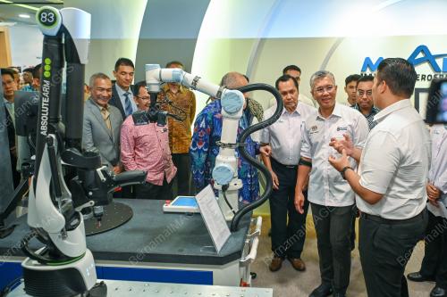 TENGKU DATUK SERI ZAFRUL