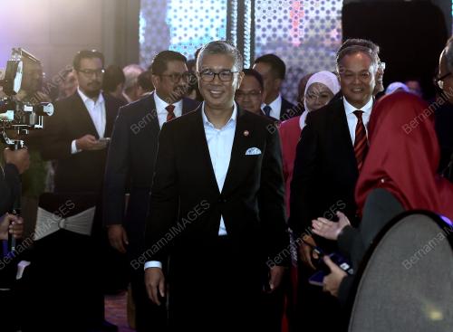 SENATOR TENGKU DATUK SERI ZAFRUL TENGKU ABDUL AZIZ