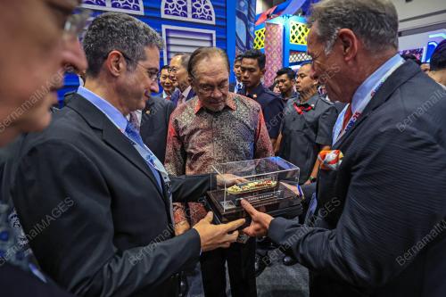 DATUK SERI ANWAR IBRAHIM