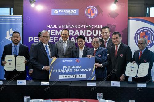 DATUK EWON BENEDICK