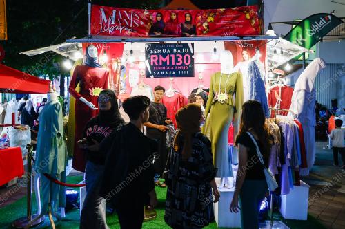 SHOOPING RAYA
