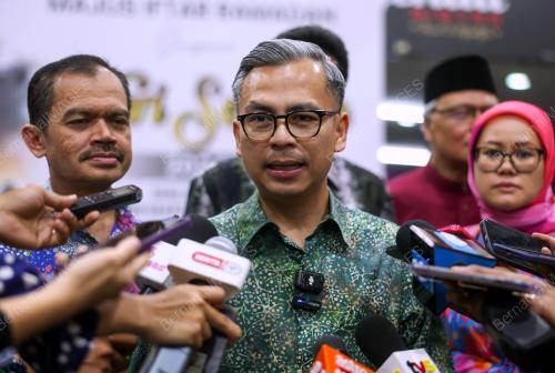 FAHMI FADZIL