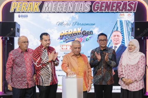 DATUK SERI SAARANI MOHAMAD