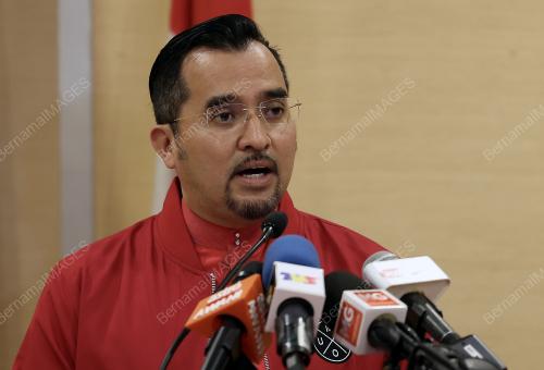 DATUK DR ASYRAF WAJDI DUSUKI